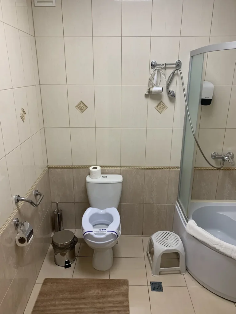 Accessible Room — photo 7 — Готель Цісар